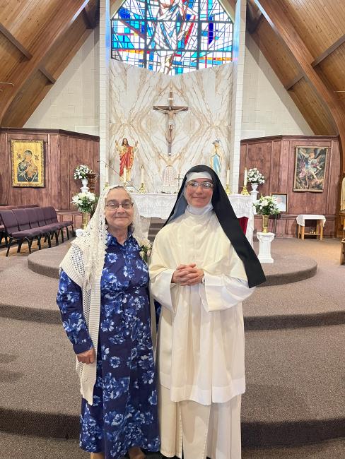 37 Sr Mary Dismas with her mother