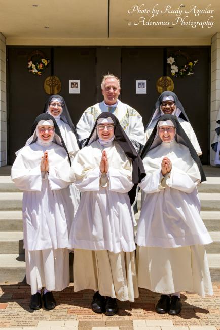 20250524 45 Newly Professed and Superiors with Fr Gregory Beaumont